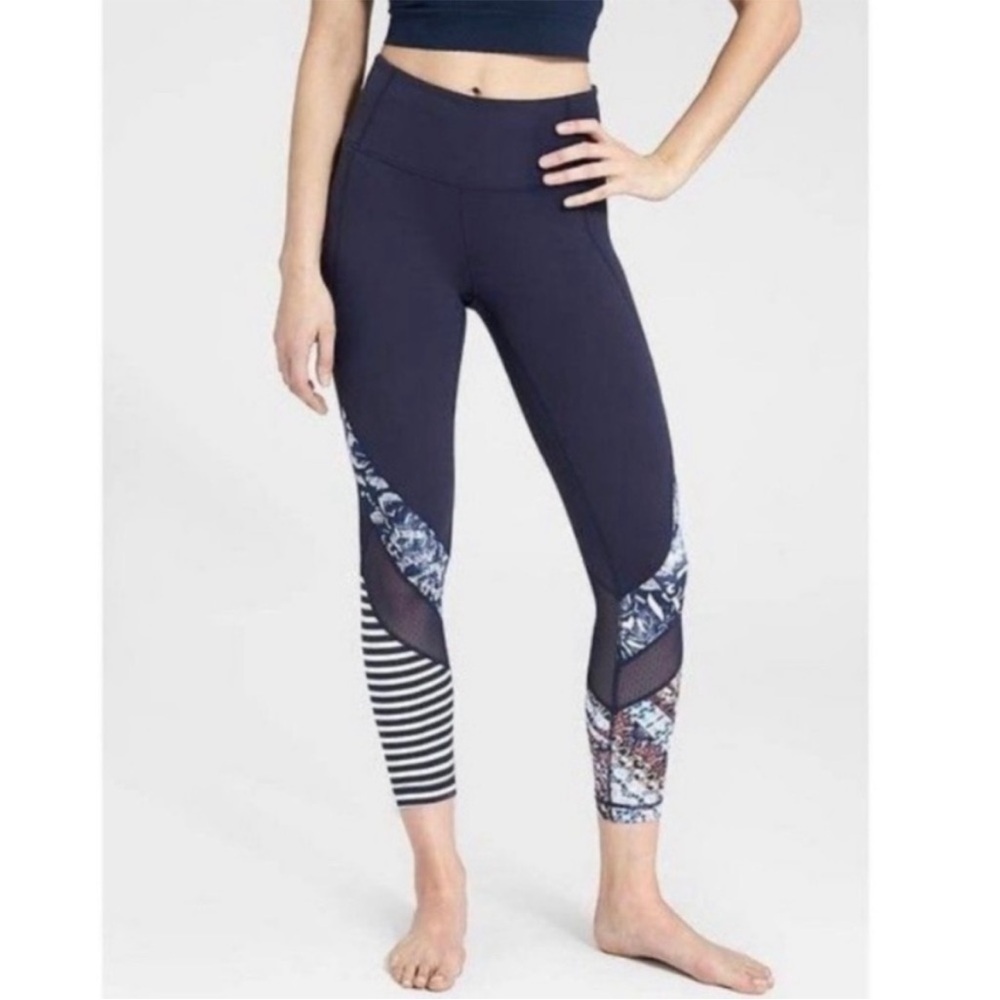 Athleta Mixed Print 7/8 Salutation Leggings
